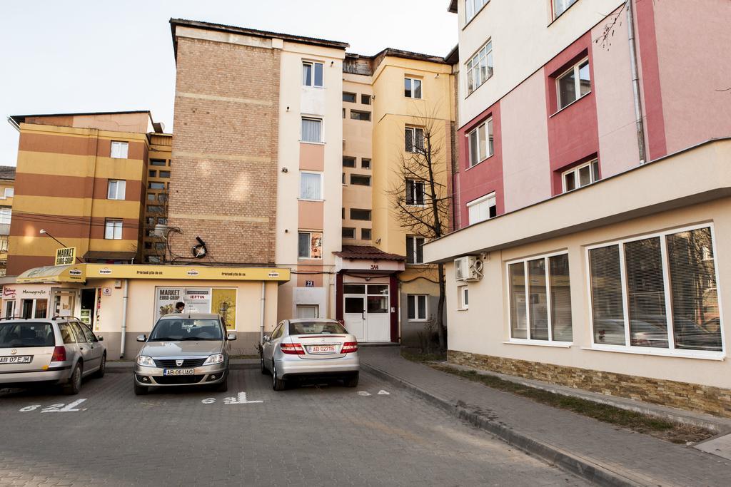 La Garson Apartment Alba Iulia Bagian luar foto